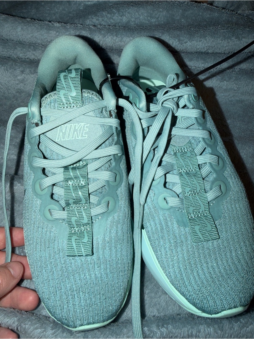 Nike Women’s Mint Green Athletic Sneakers